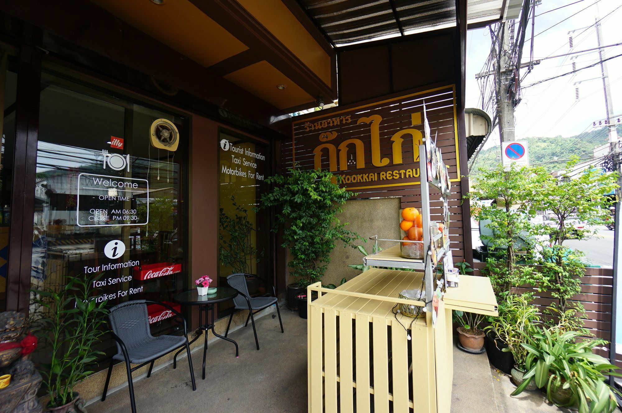 Kookkai House Vandrarhem Patong Exteriör bild