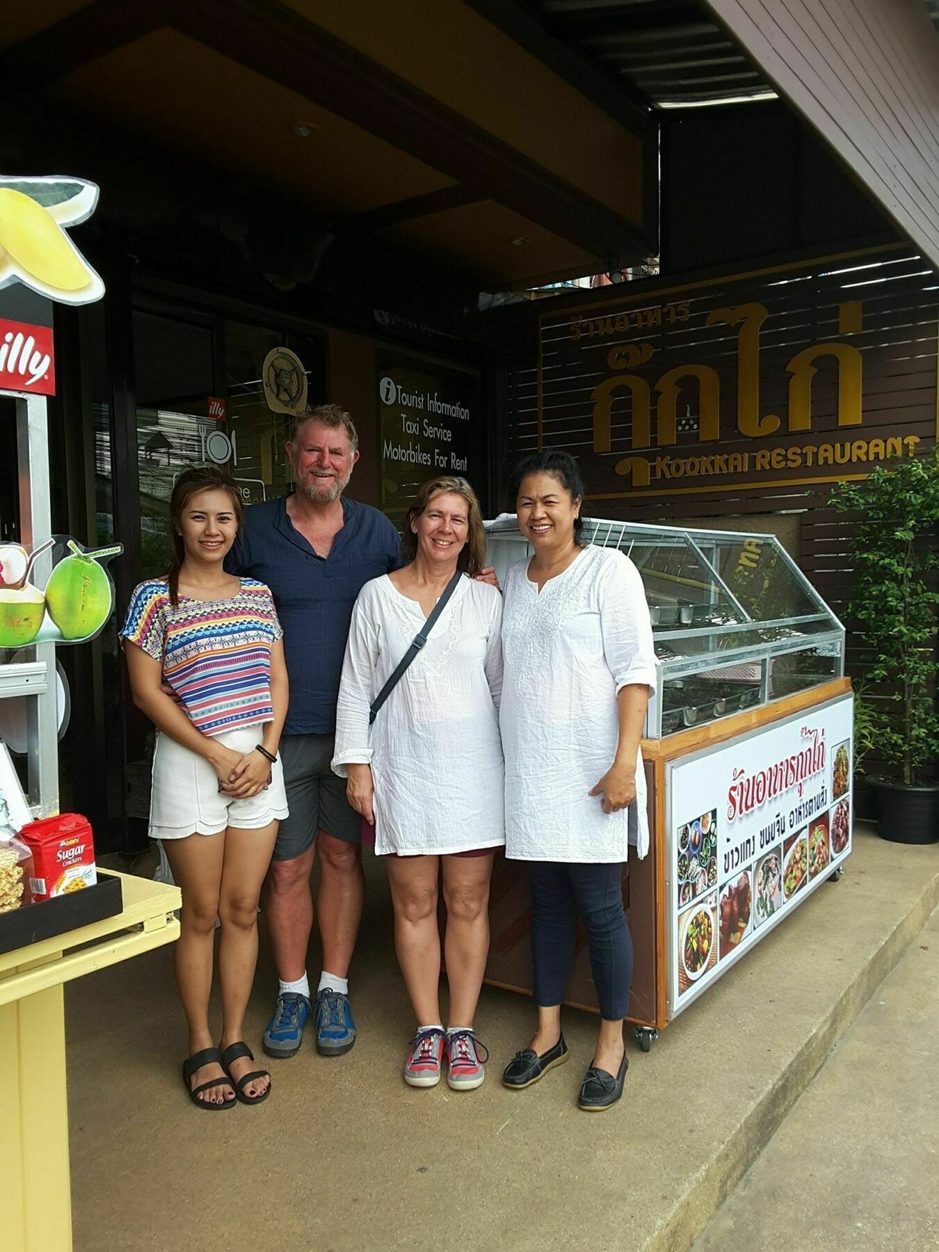 Kookkai House Vandrarhem Patong Exteriör bild