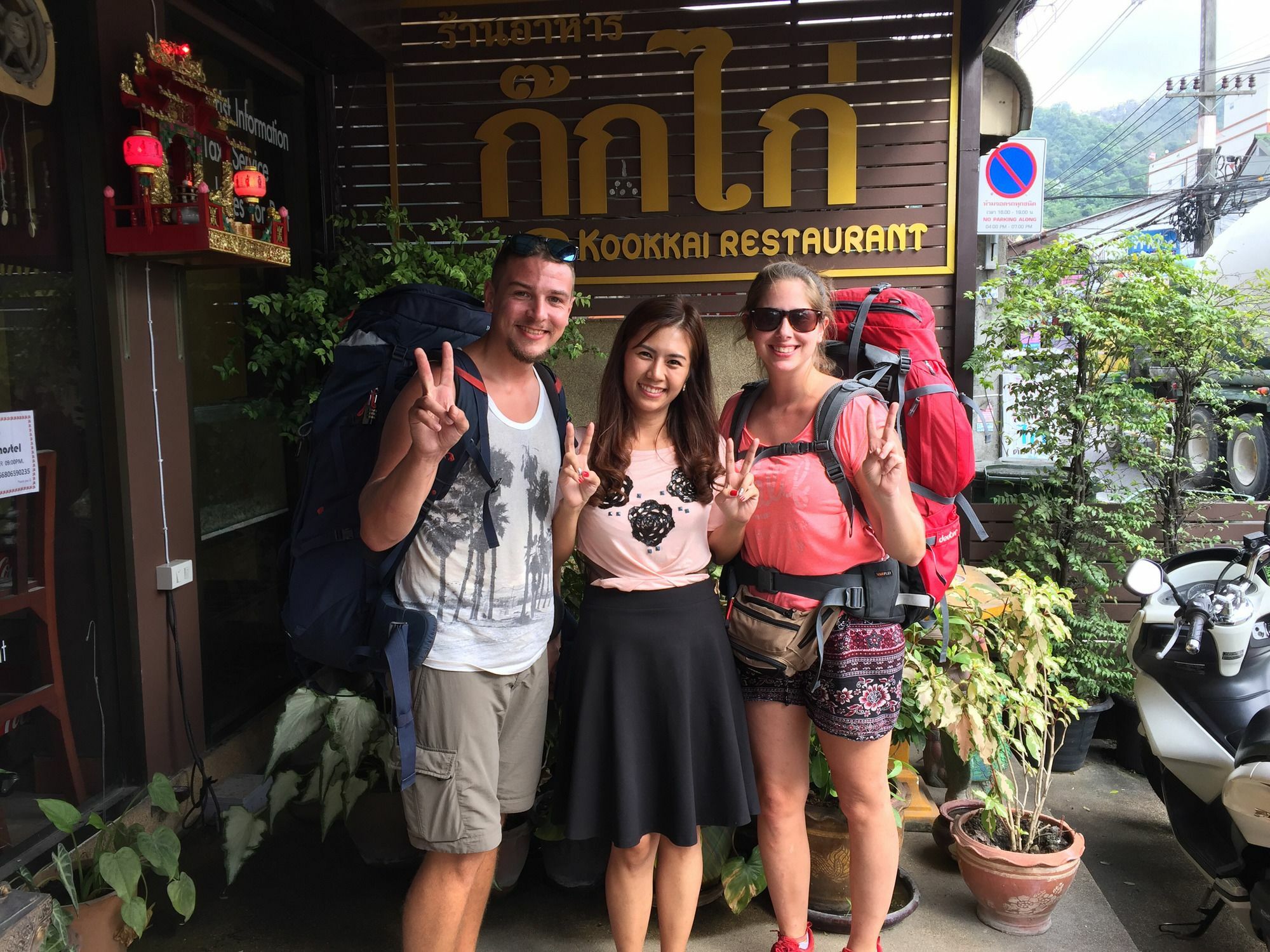 Kookkai House Vandrarhem Patong Exteriör bild